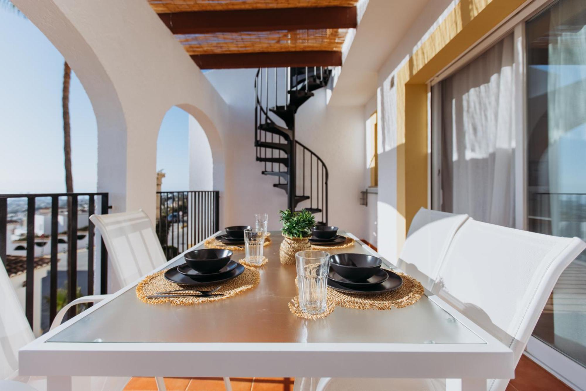 Casa Sunrise - Costa Blanca House With Rooftop, Swimming Pools And Panoramic Sea And Calpe Views Bagian luar foto