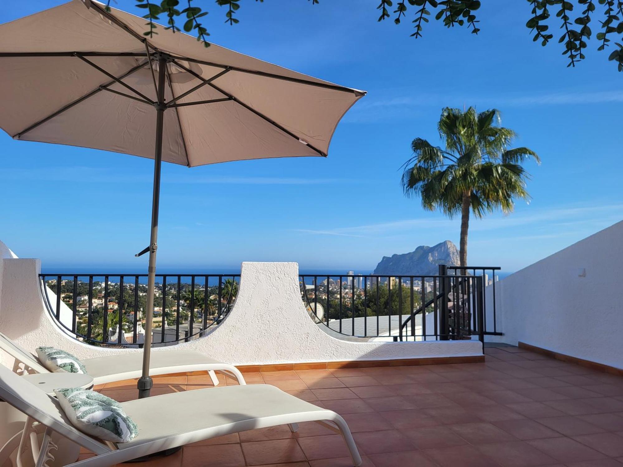 Casa Sunrise - Costa Blanca House With Rooftop, Swimming Pools And Panoramic Sea And Calpe Views Bagian luar foto