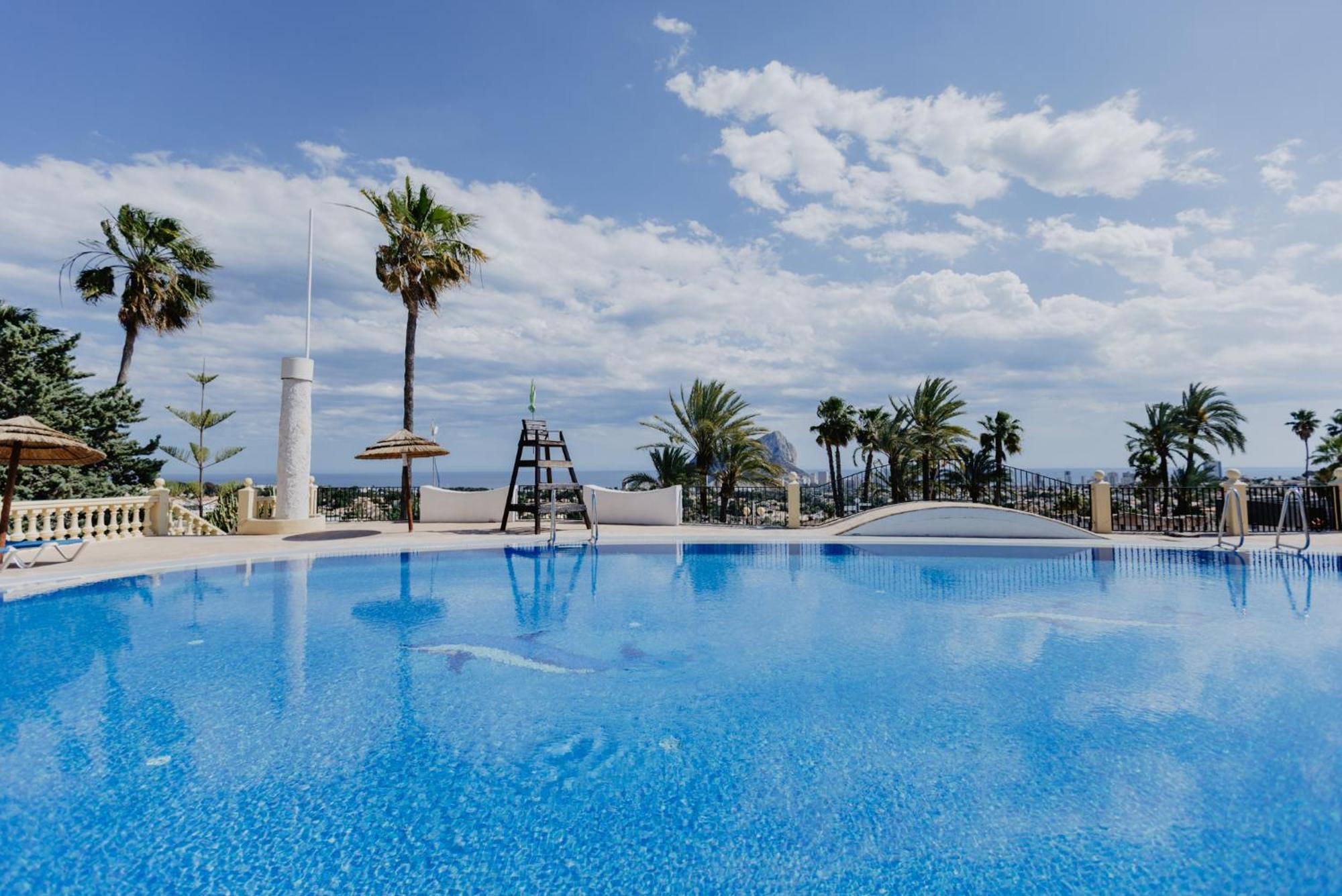 Casa Sunrise - Costa Blanca House With Rooftop, Swimming Pools And Panoramic Sea And Calpe Views Bagian luar foto