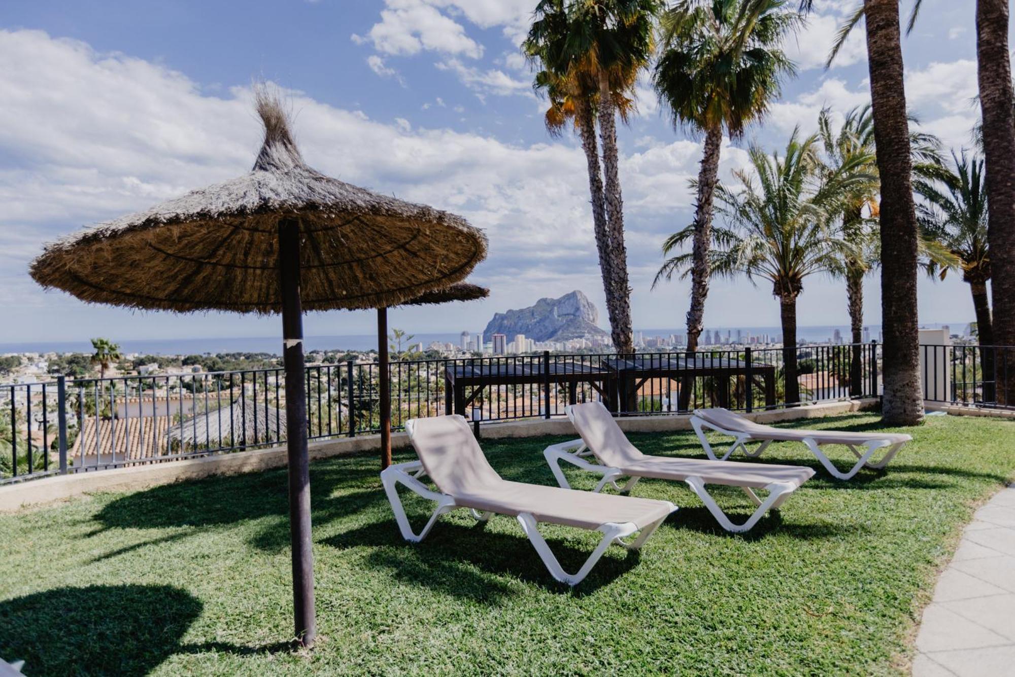 Casa Sunrise - Costa Blanca House With Rooftop, Swimming Pools And Panoramic Sea And Calpe Views Bagian luar foto