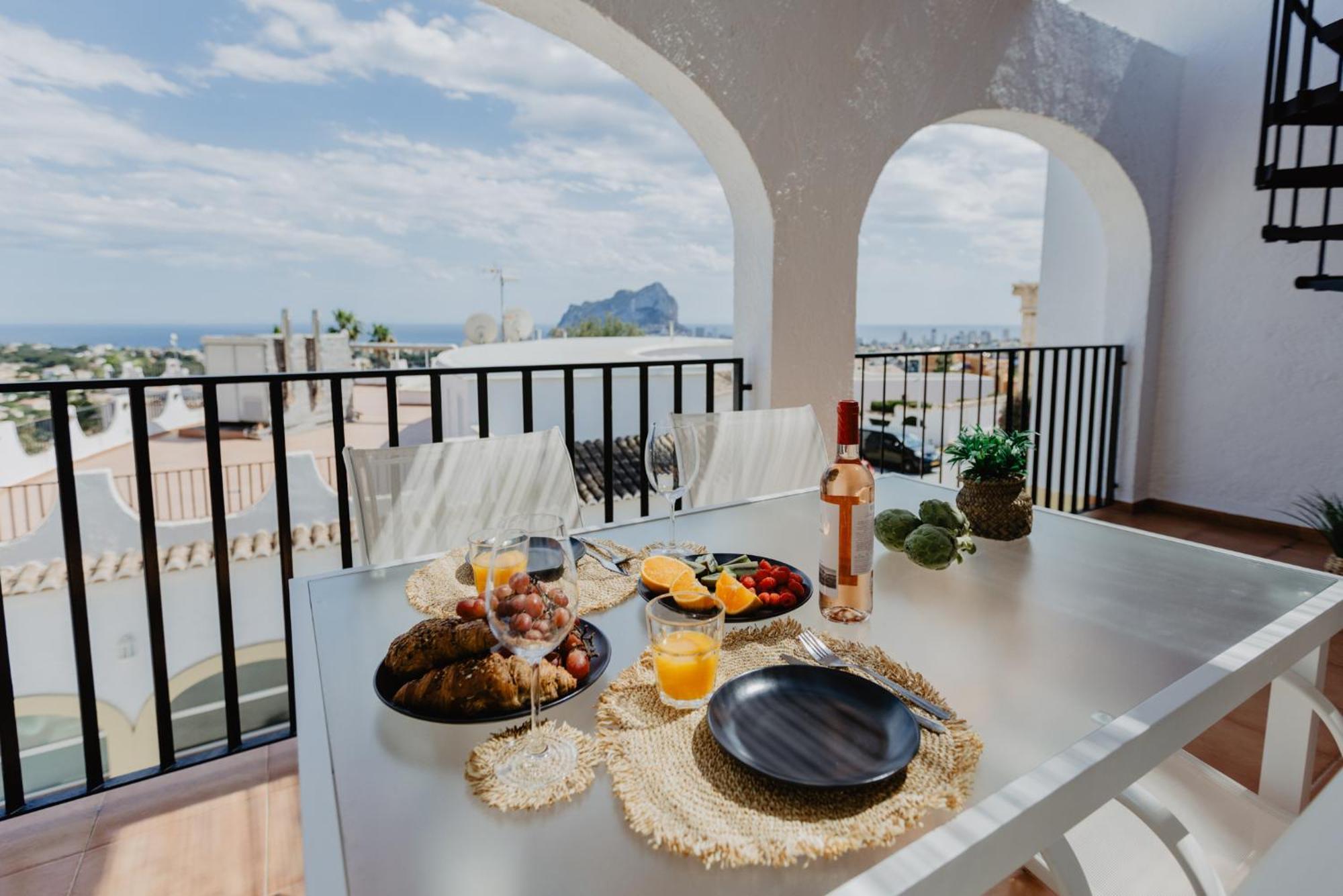 Casa Sunrise - Costa Blanca House With Rooftop, Swimming Pools And Panoramic Sea And Calpe Views Bagian luar foto